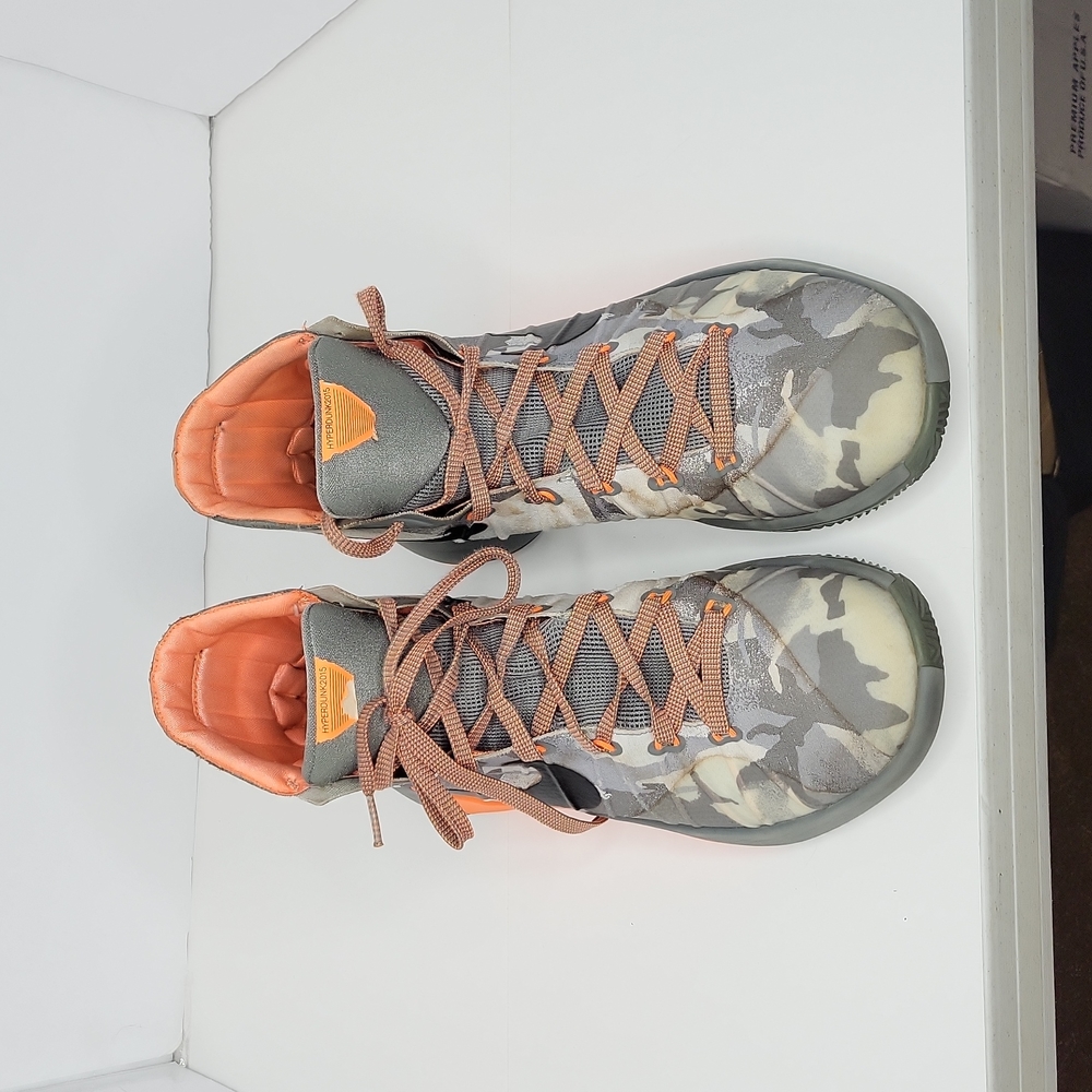 Nike hyperdunk 2015 camouflage military inspired  basketball shoes.  Size 9.5